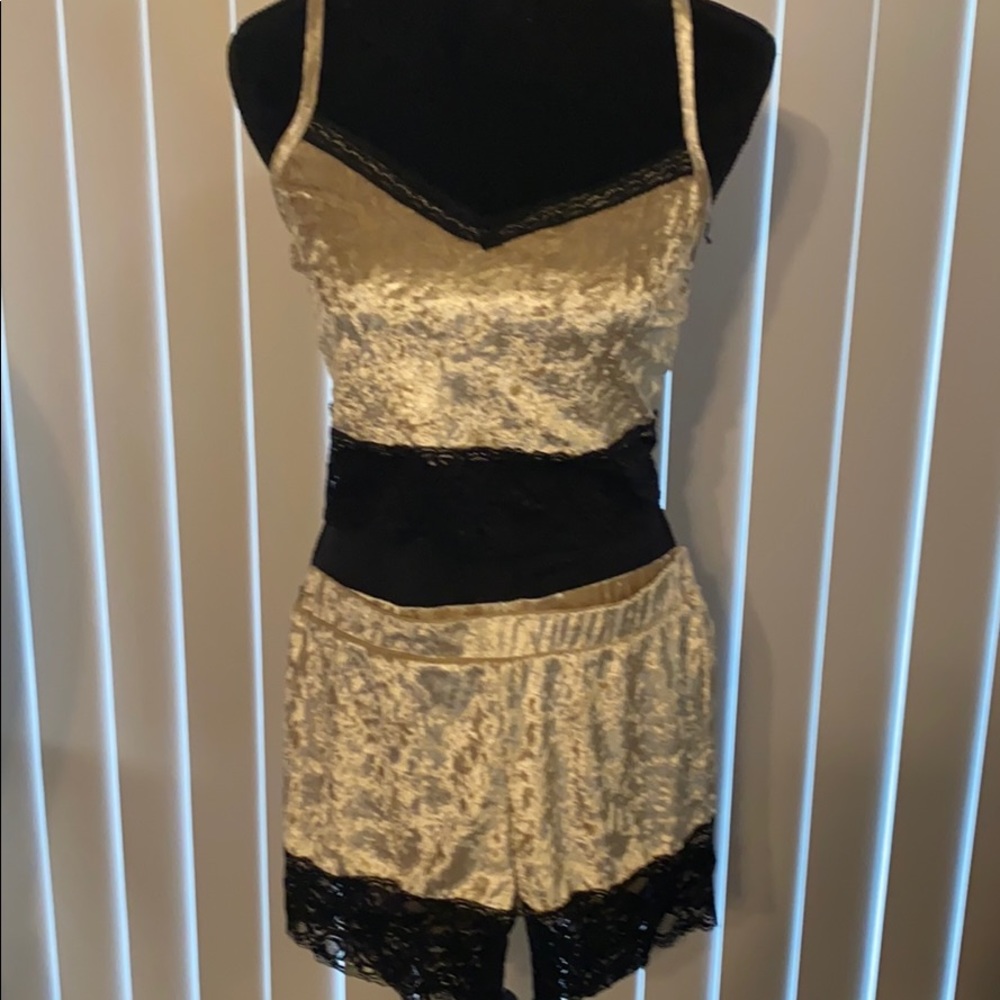 NWOT Lace Trim Crushed Velvet Pajama Set
